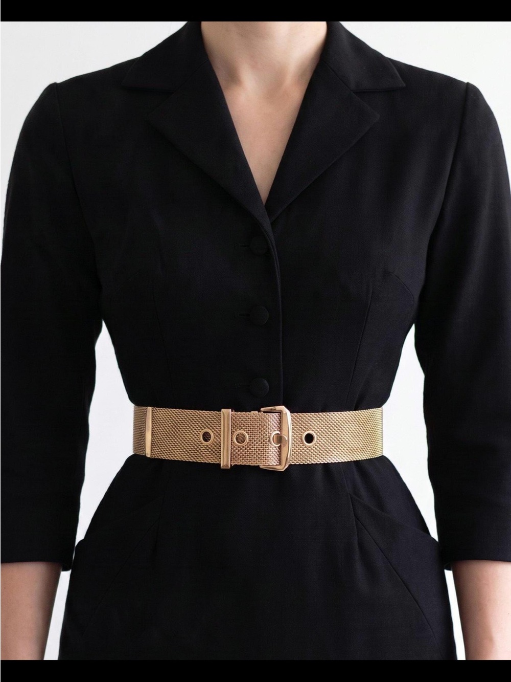 Silver Mesh Waist Belt - Classic Women's Accessory 40”